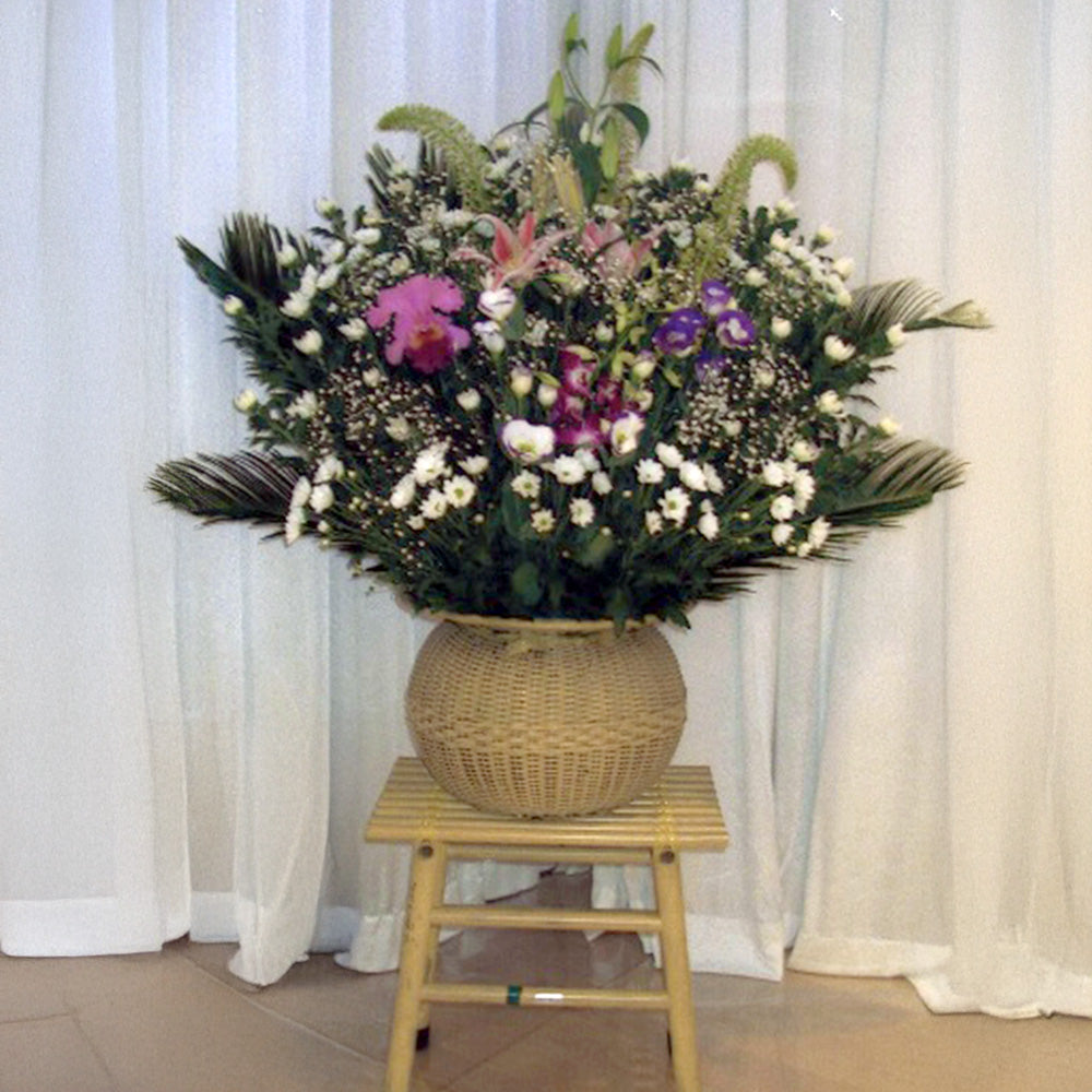 フジヤホール秩父／ダルマ（大）生花 1基／22,000円(税込)